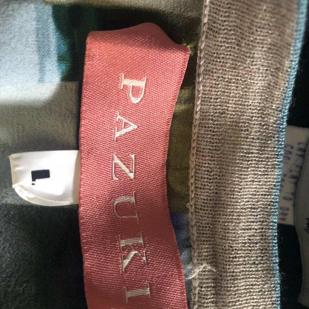 Sweater - Picture 5 of 6